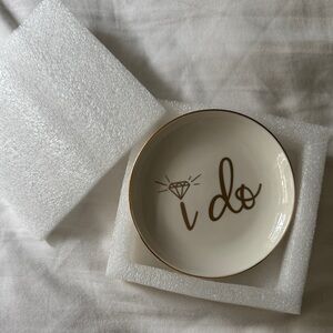 Elegant Gold 'I Do' Ring Dish